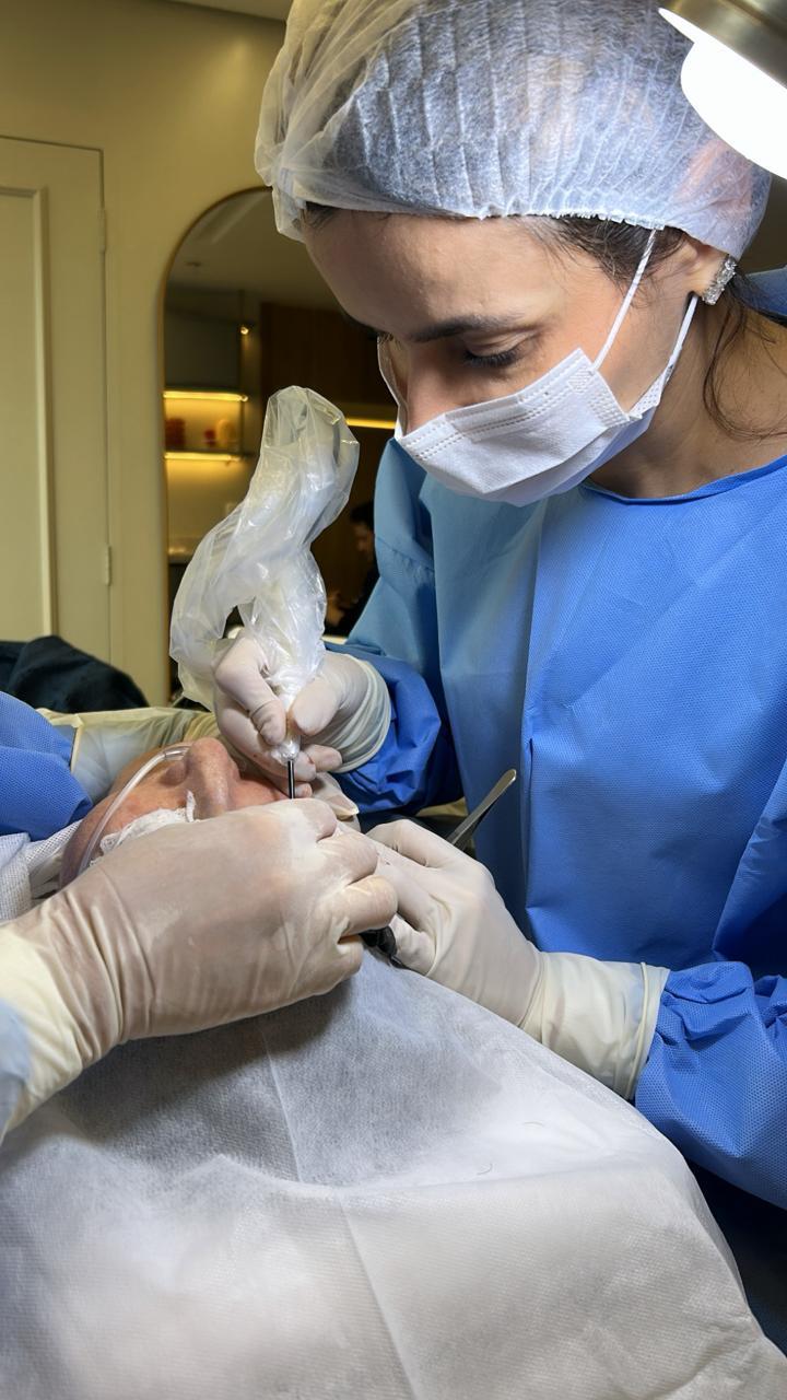 Cirurgia facial estética